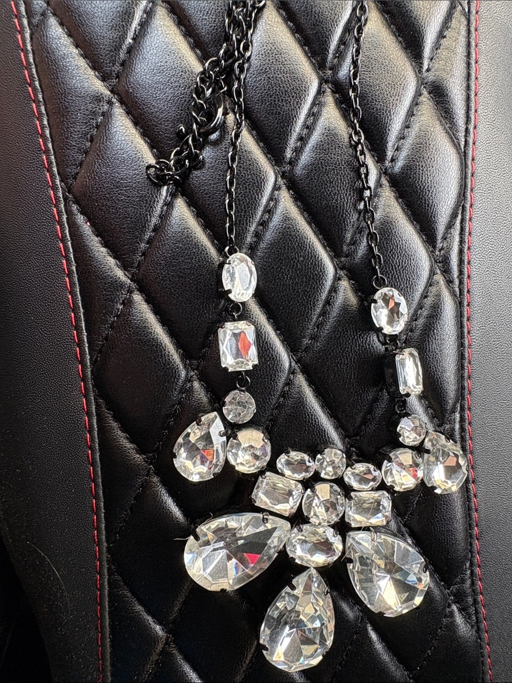 Crystal Statement Necklace in Clear/Black with bonus bracelet! Two pieces